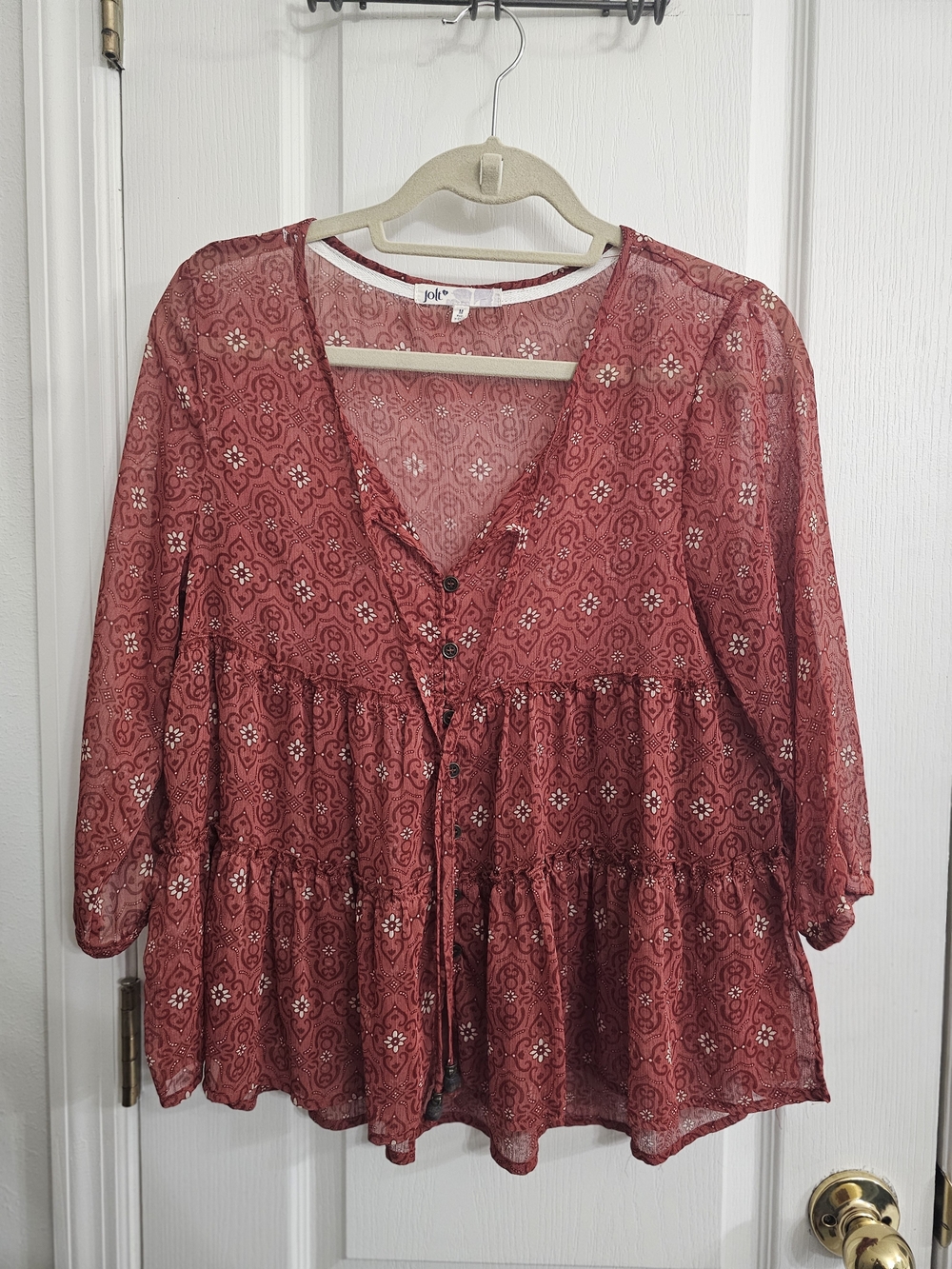Jolt Ruffled V-Neck Women’s Top in Dusty Rose